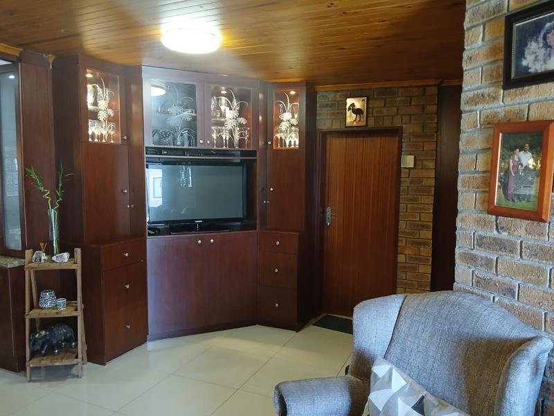 4 Bedroom Property for Sale in Rustdal Western Cape